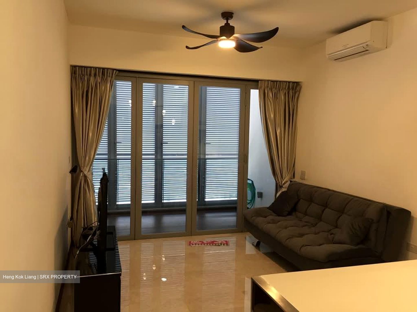 Hillsta (D23), Condominium #586585091
